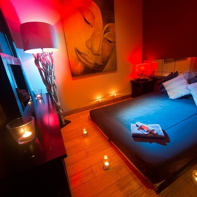 Passion in the red room